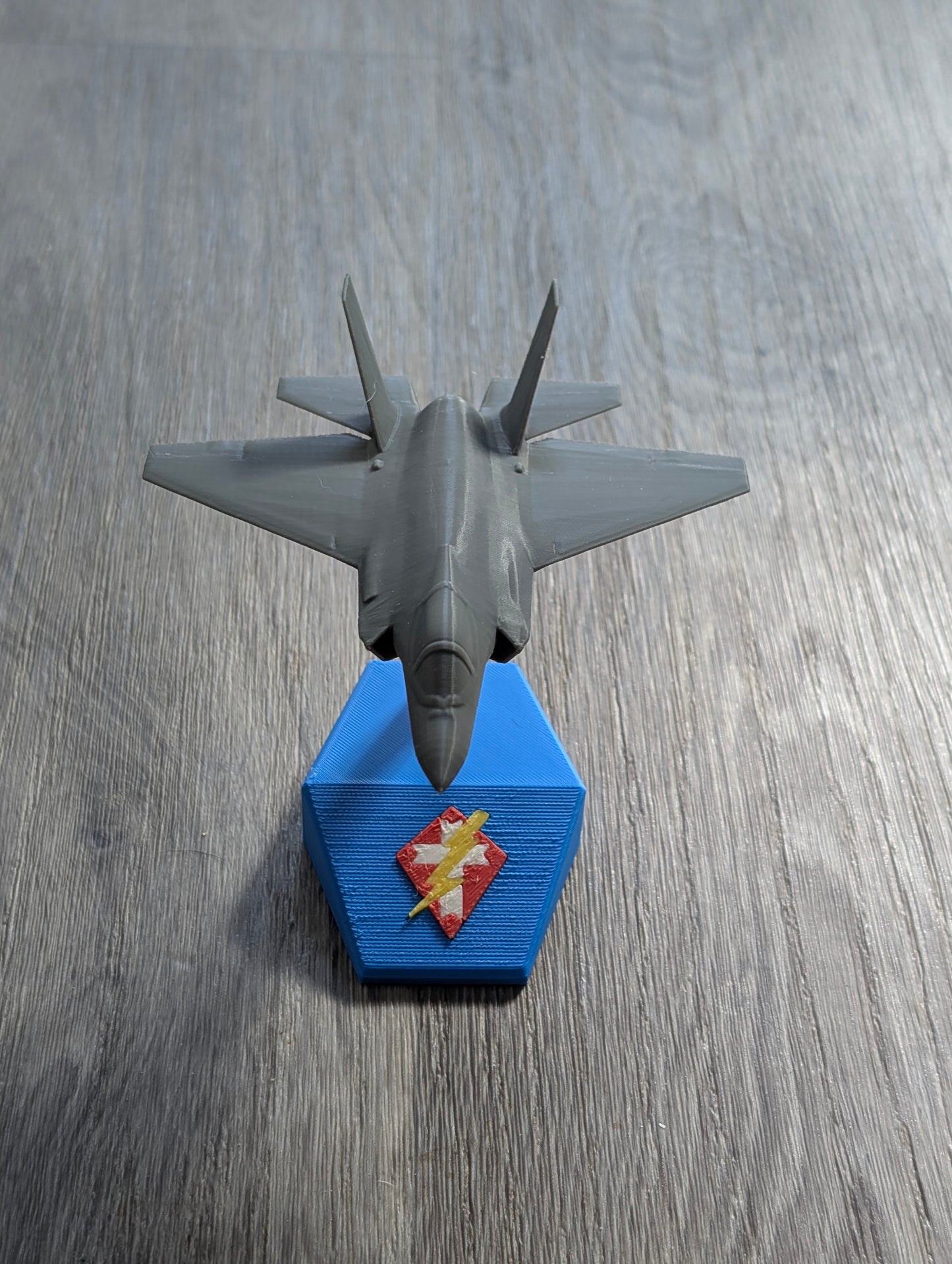 F35 Desktop Model